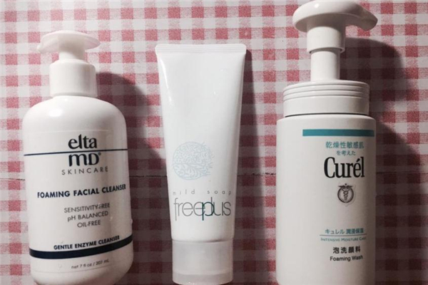 氨基酸洗面奶适合痘痘肌吗